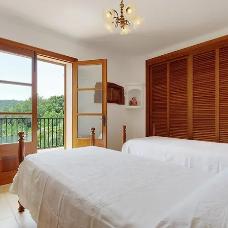 Sleeps 8 Pool Air Con Wifi Pollença