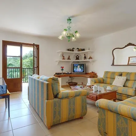 Villa Sleeps 8 Pool Air Con Wifi Pollença